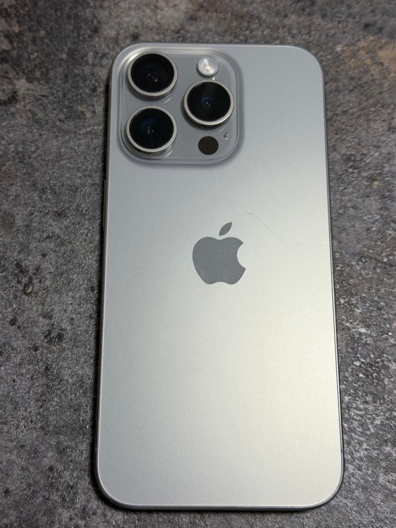 【傷少なめ】Iphonee15pro 128GB