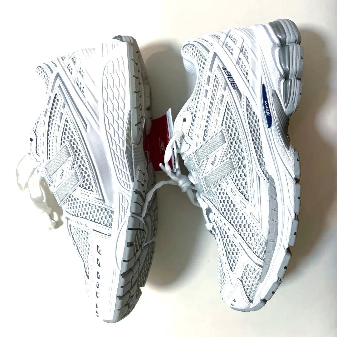 【完売品】NB U1906RCA シルバー 24cm 新品