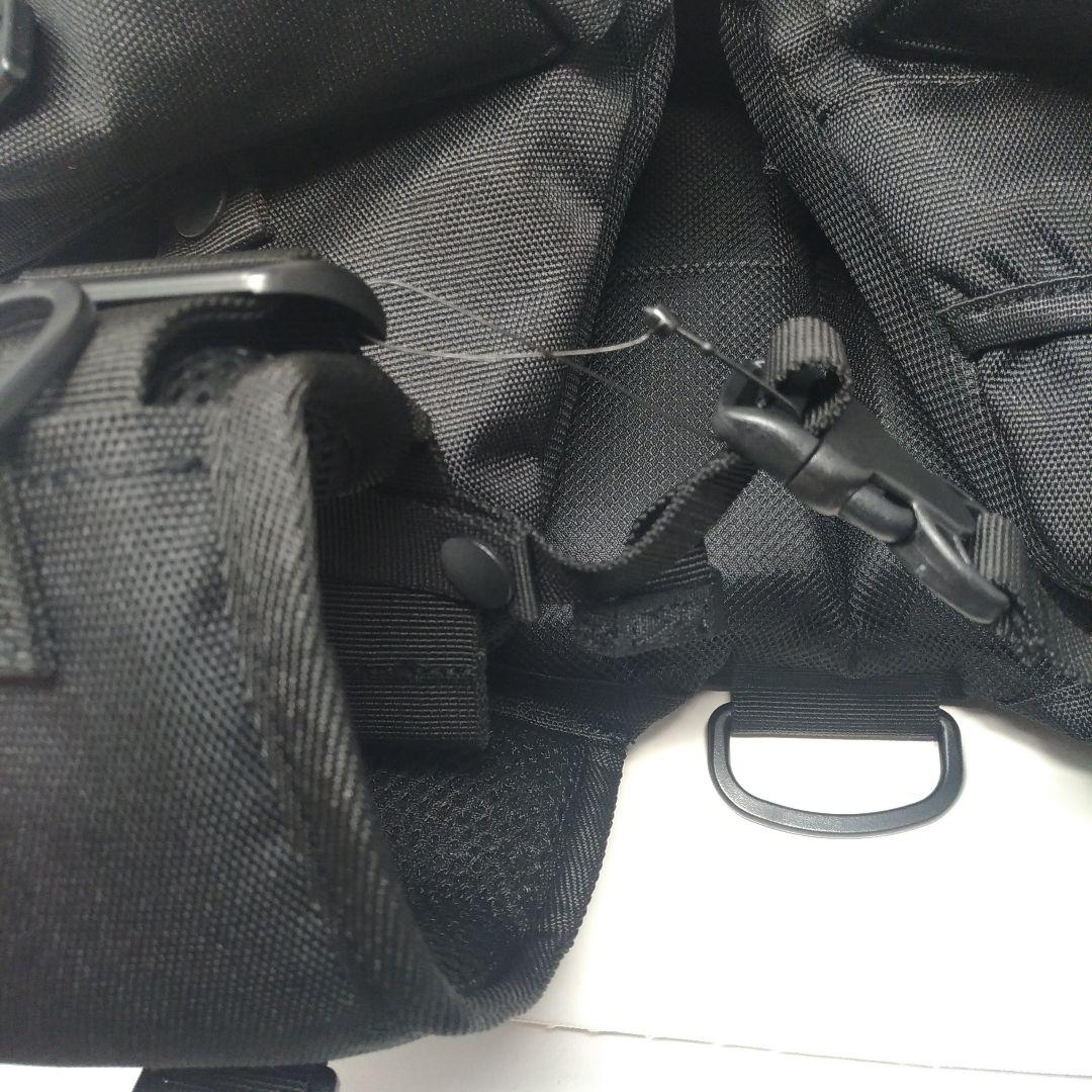 JACKALL ブラック　バーサタイル　ゲームベスト 釣り　ライフジャケット