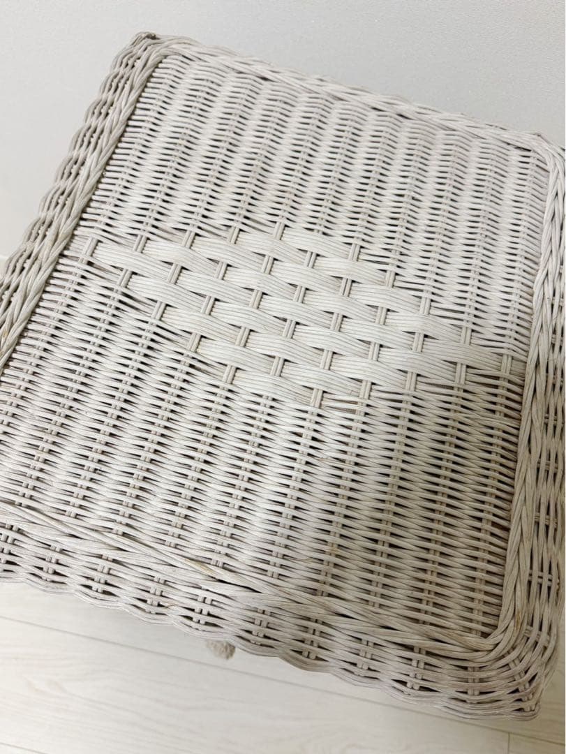 ヴィンテージアンティークフレンチカントリーラタン4段チェスト