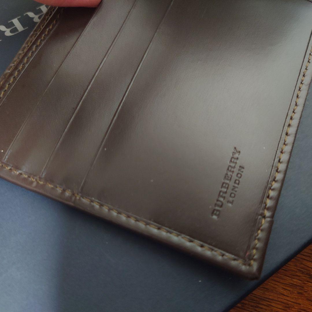 【新品未使用】BURBERRY★バーバリー★ブラウン二つ折り財布★チェック