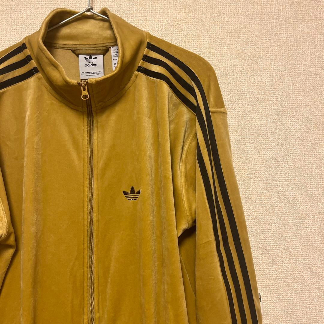 adidas ベロアトラックジャケット　ジャージ