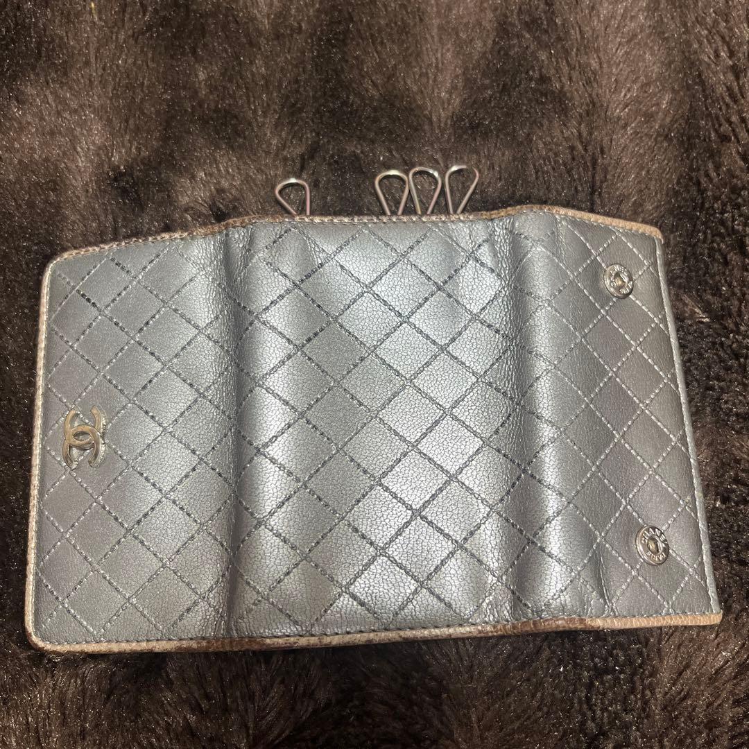シャネル CHANEL キーケース シルバー/ゴールド