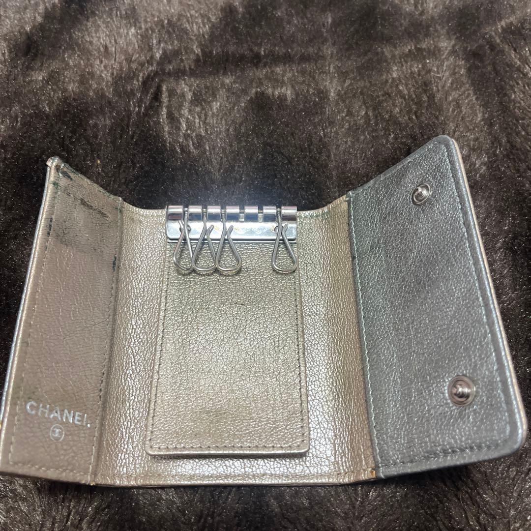 シャネル CHANEL キーケース シルバー/ゴールド