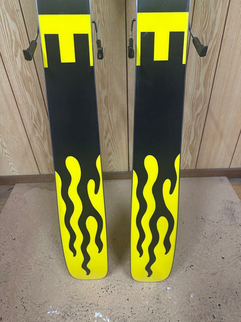 ライン クロニックLINE CHRONIC スキー板2023-2024モデル