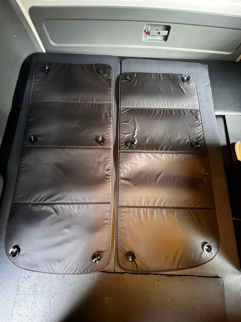 ハイエース100系 ロング　プライバシーシェード　リア用（スーパーロングで使用）