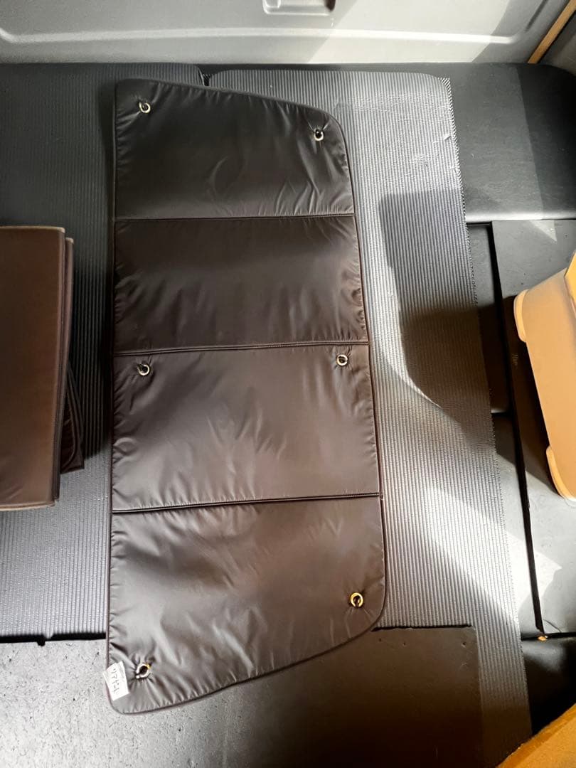 ハイエース100系 ロング　プライバシーシェード　リア用（スーパーロングで使用）