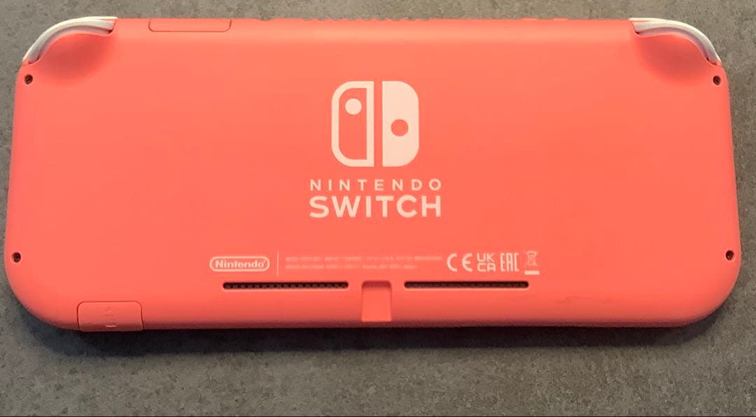n*9様 Nintendo Switch Lite ピンク　本体