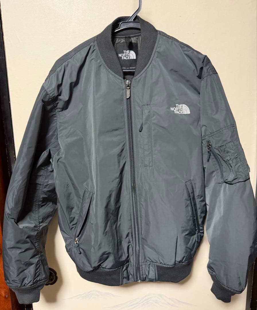 ノースフェイス　インサレーションボンバージャケット　Mサイズ