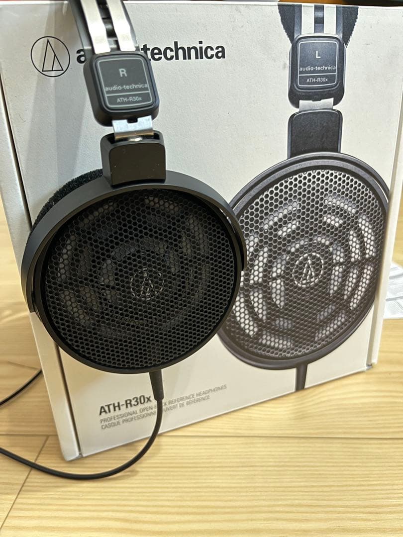 audio-technica ATH-R30x ヘッドホン　開放型