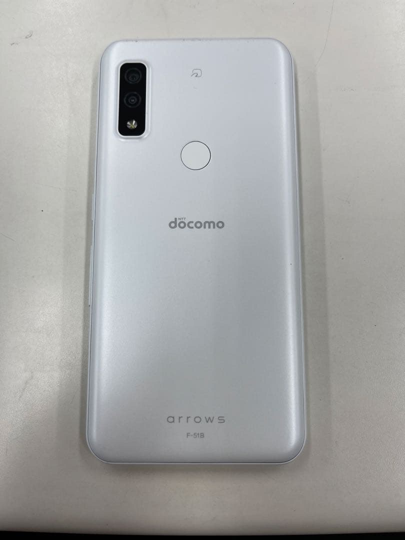 arrows F-51A docomo ホワイト