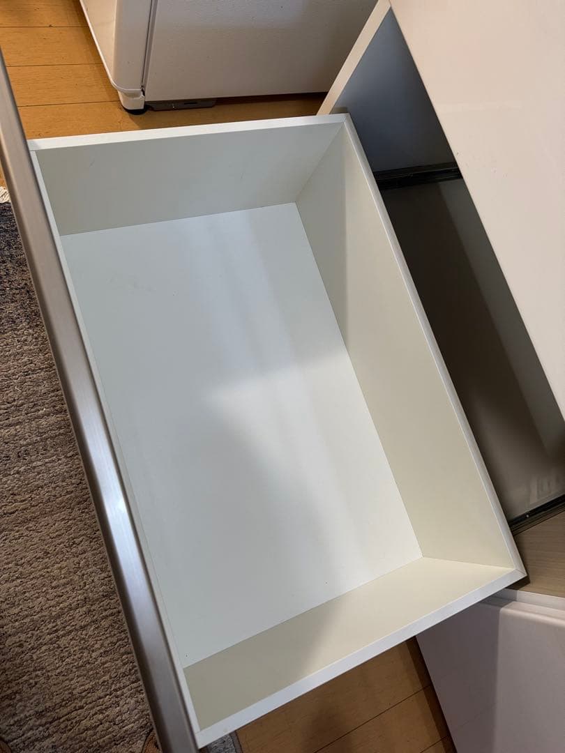 2023年購入ニトリキッチンボードアルミナ100ホワイトカウンター