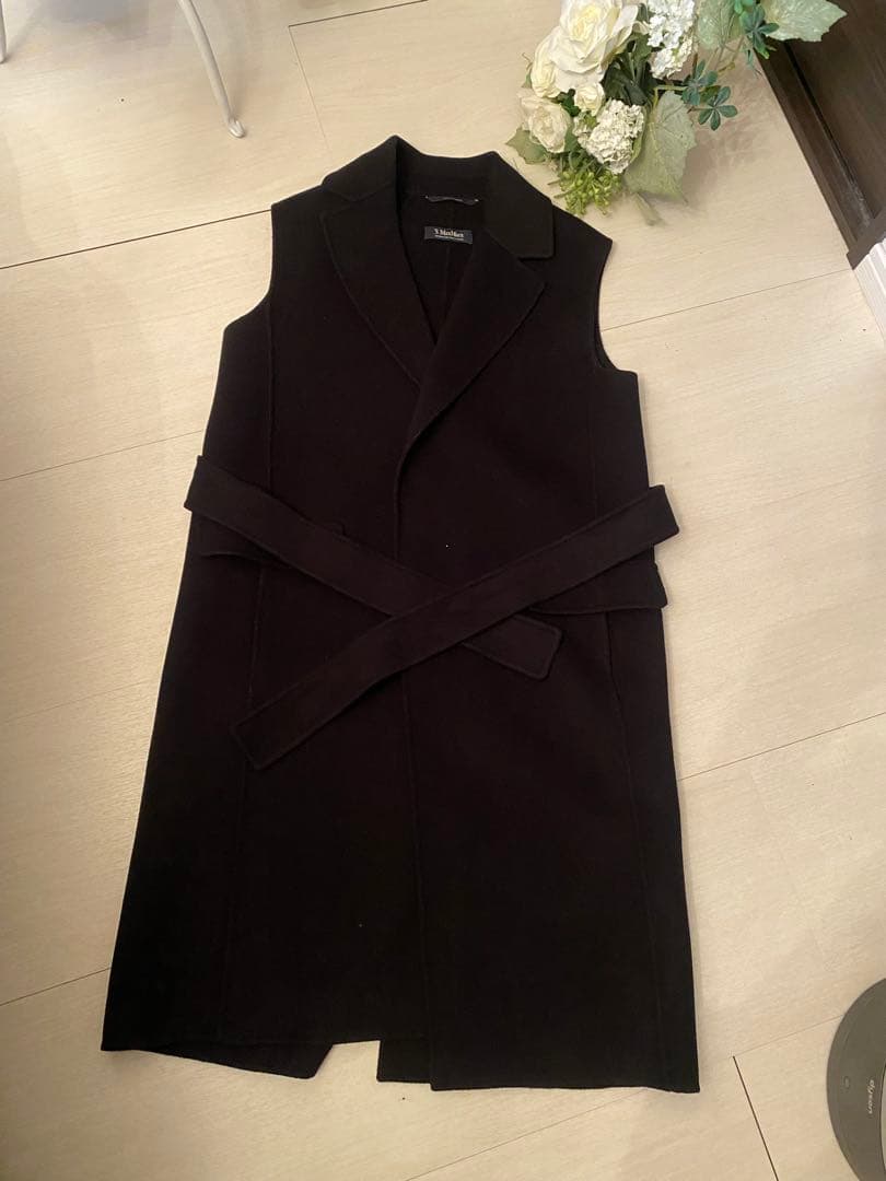 【極美品】S MaxMara ジレ　ブラック