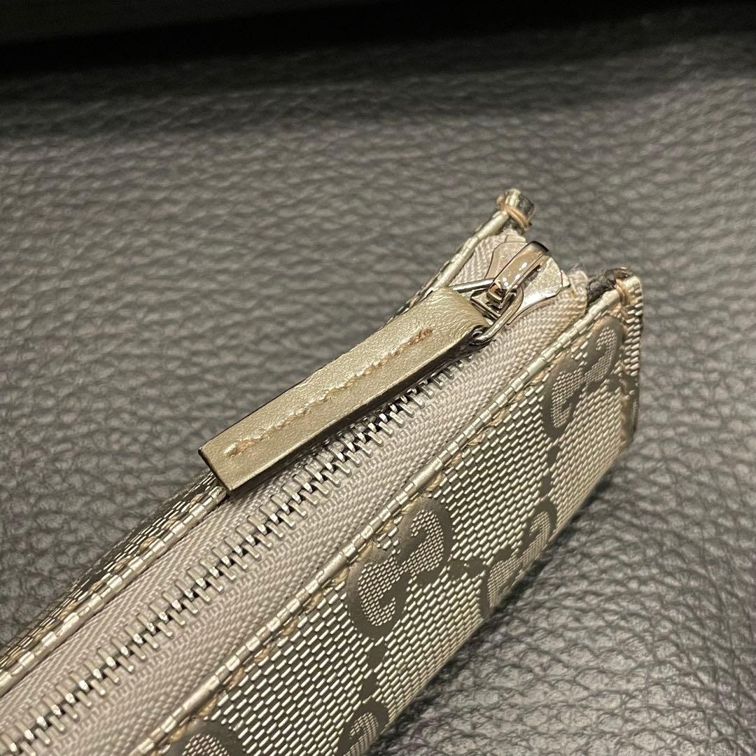 美品 GUCCI グッチ ペンケース シルバー GG柄 シマ
