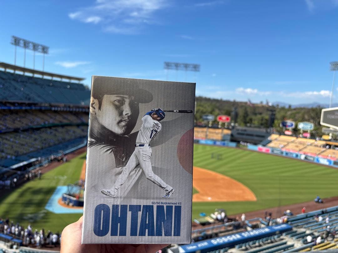 829発送 8/27来場特典 ドジャース 大谷翔平 ボブルヘッド 50/50 ①