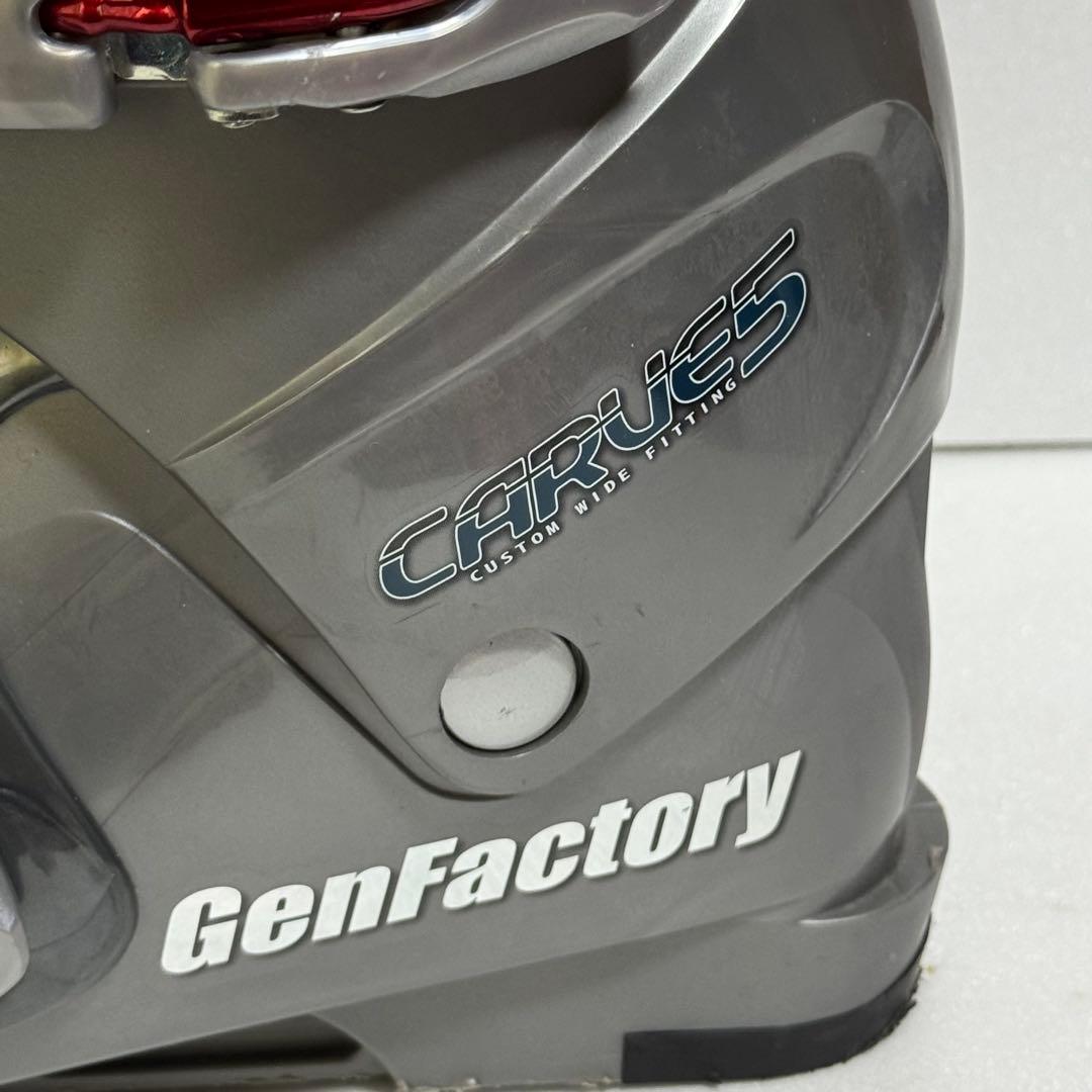 28ＣＭ　サイズ9 GenFactory スキーブーツ グレー　初心者