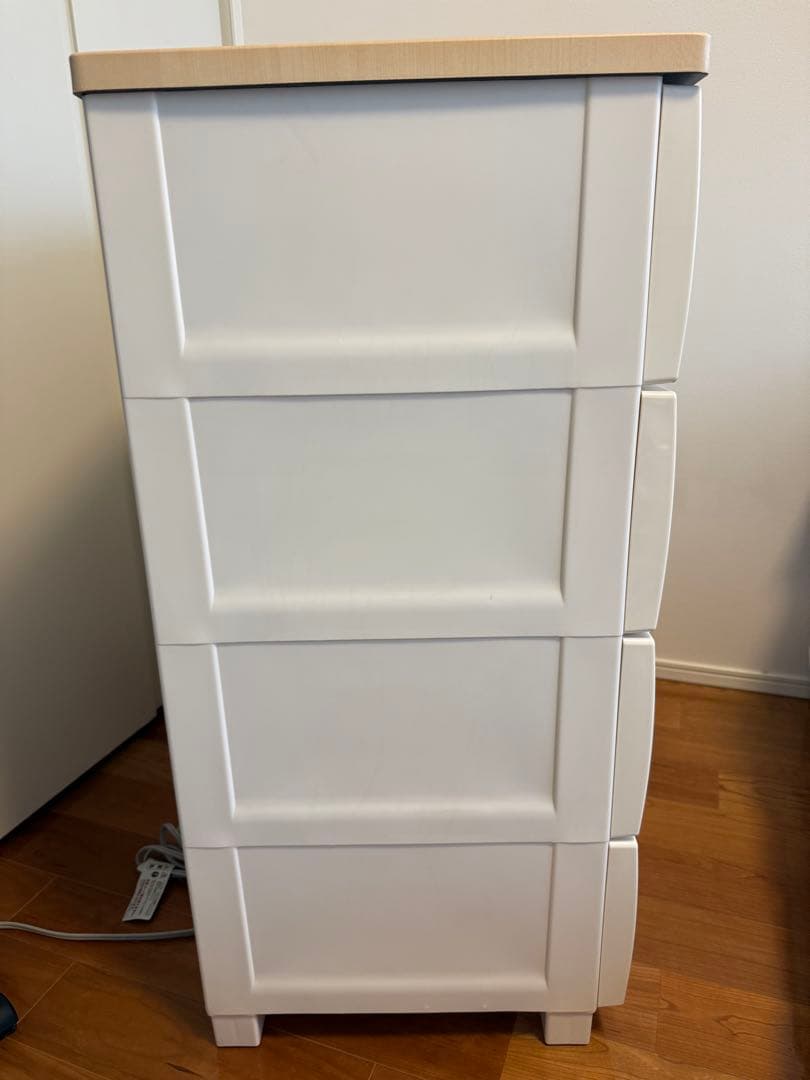 ＼値下げ中／美品【天馬 Fits】フィッツプラス　4段　チェスト