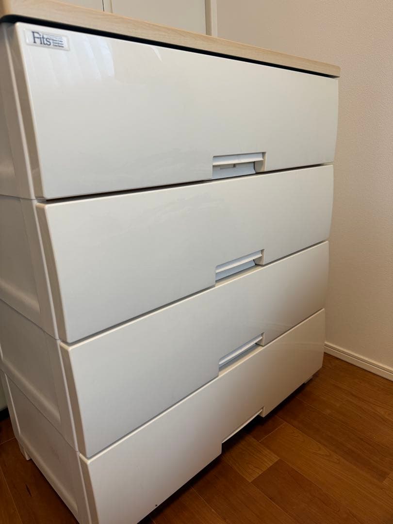 ＼値下げ中／美品【天馬 Fits】フィッツプラス　4段　チェスト
