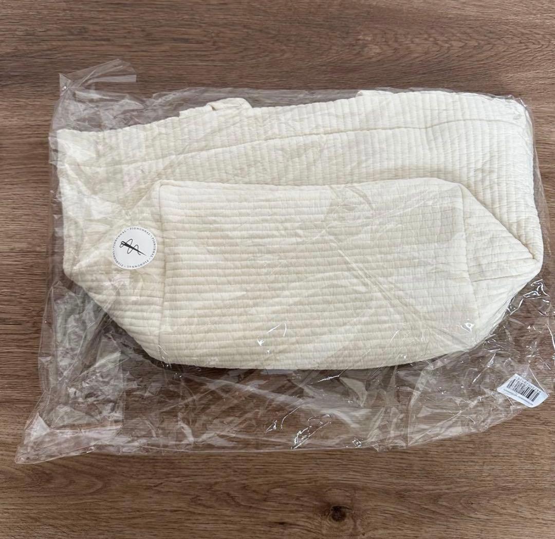 ピオヌンナル　pionunnal ガーデン　Garden アイボリー