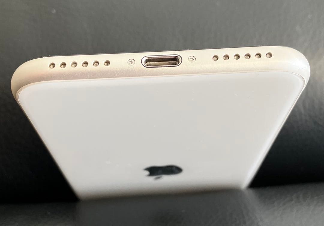 【値下げ】iPhone SE3 64GB SIMフリー