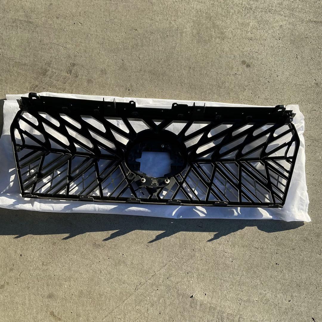 トヨタ TOYOTAランクルプラド 150 フロントグリル