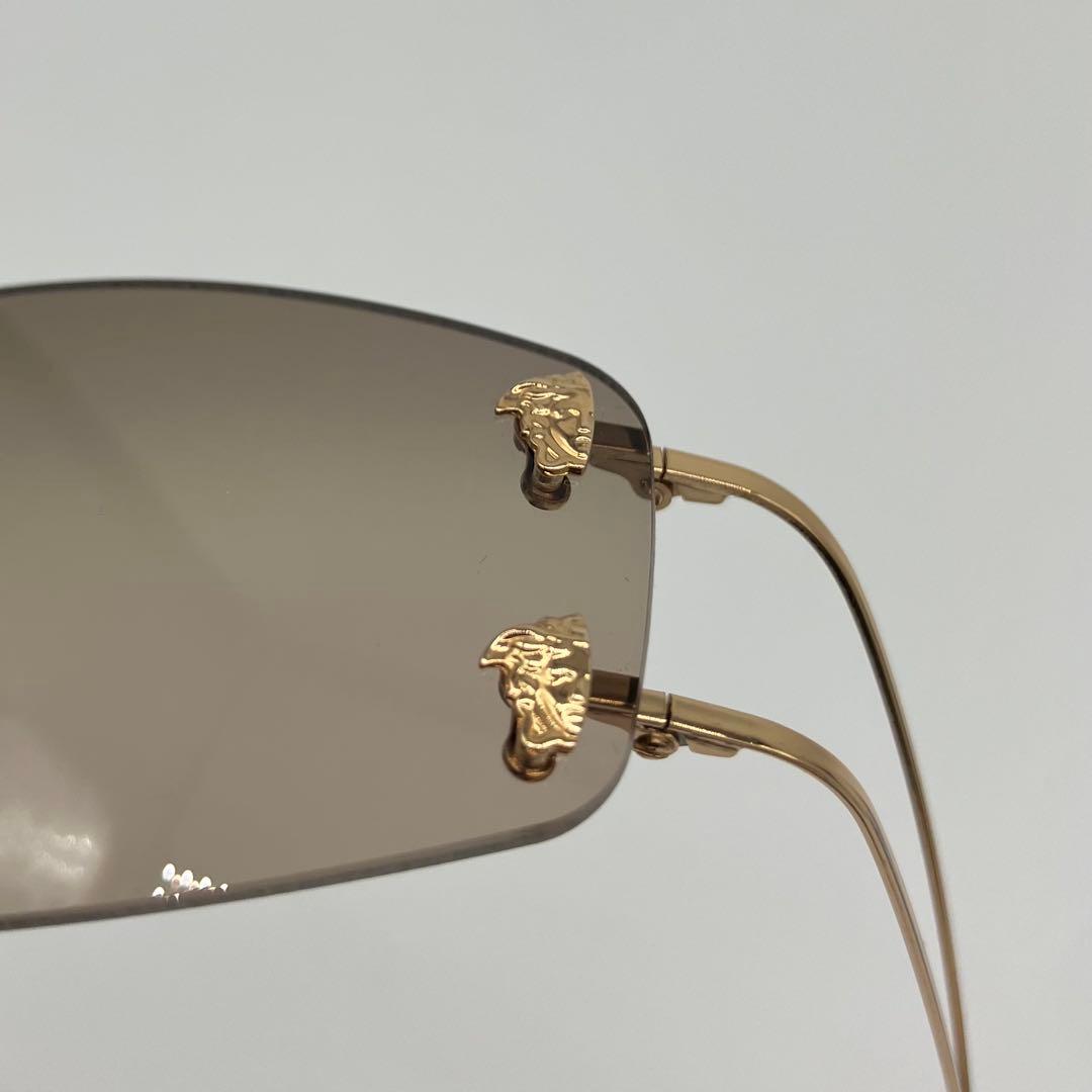 VERSACE ヴェルサーチ　サングラス　リムレス　ゴールド　58□13 135