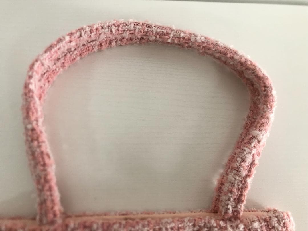 ノベルティー　ピンク　ハンドバッグ　トートバッグ　ビッグロゴ　上品