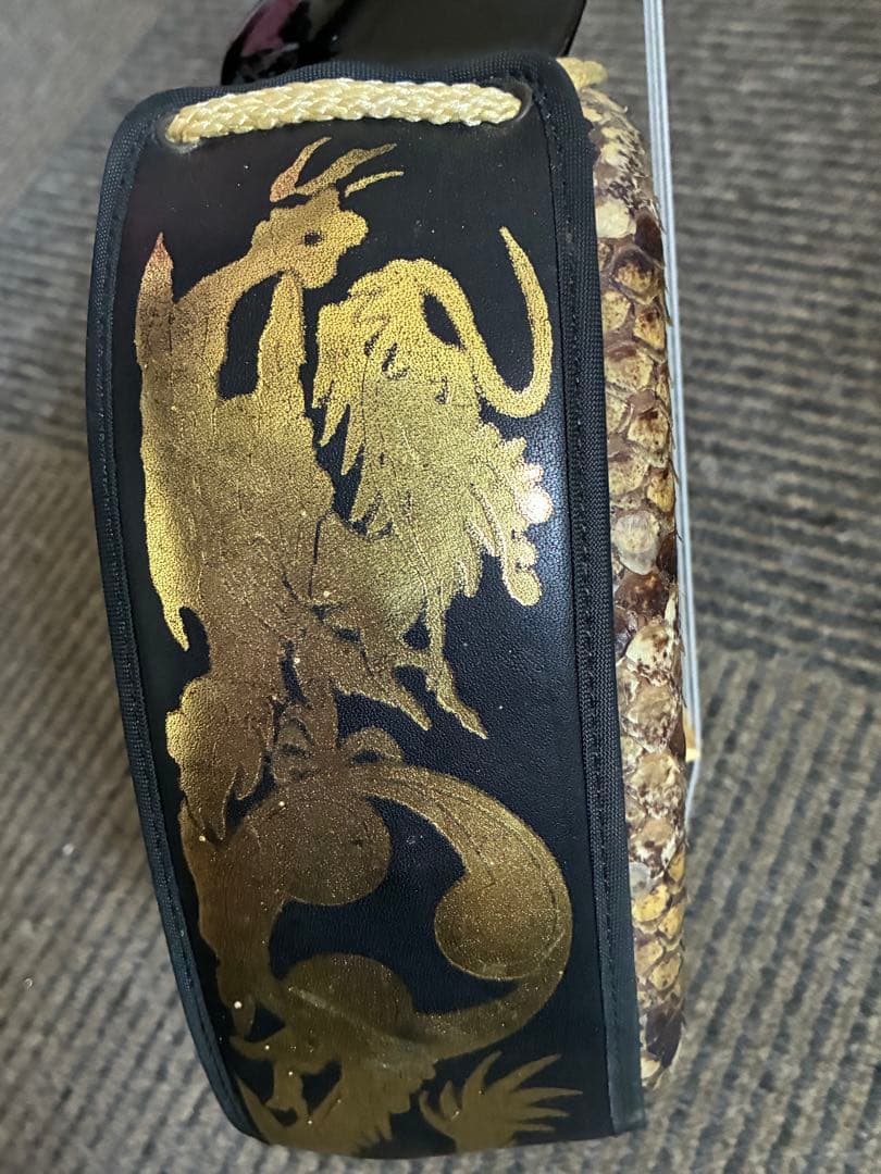 ヘビ皮三線 3弦 黒