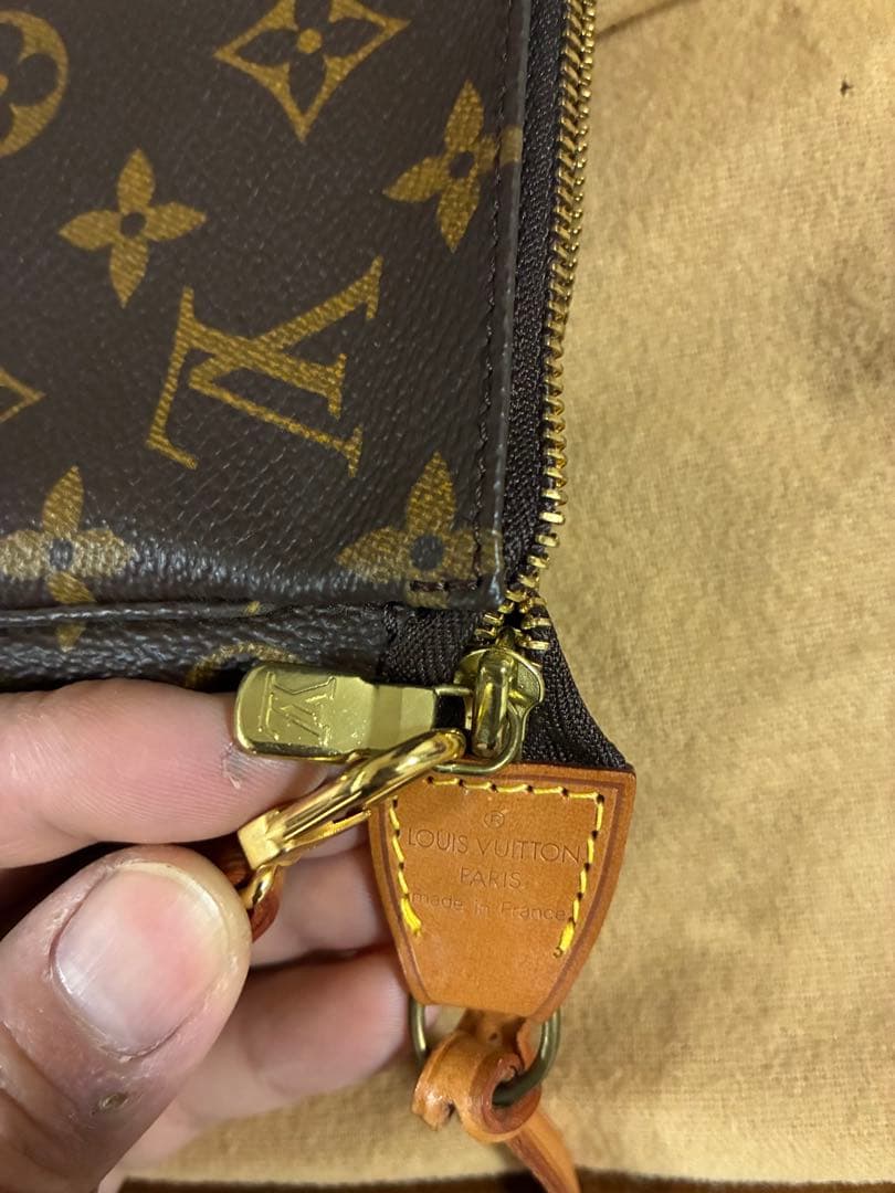 み*き様 写真をすべてご覧ください。ルイヴィトン　モノグラム　ミニポシェット