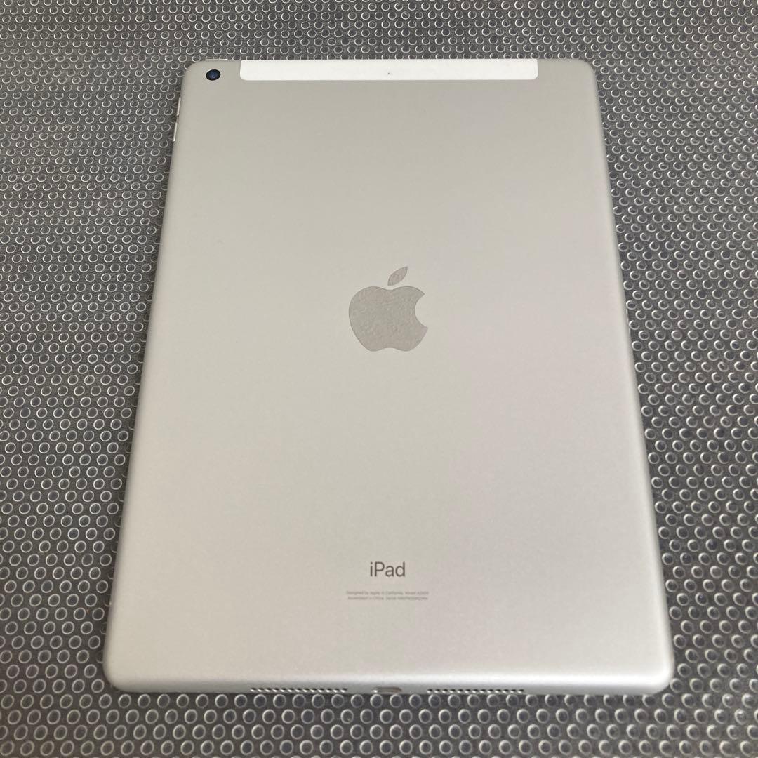 3782【早い者勝ち】外観美品☆iPad8 第8世代 32GB SIMフリー☆