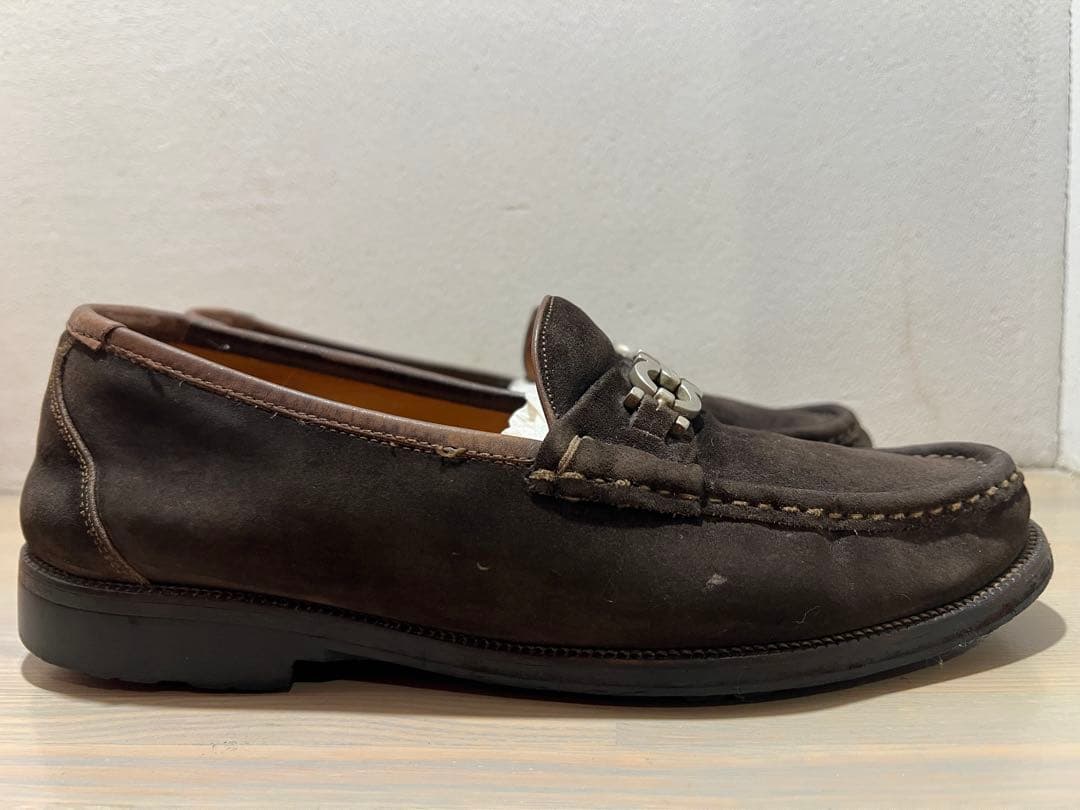 Ferragamo フェラガモ ダークブラウン スエード ローファー 7EE