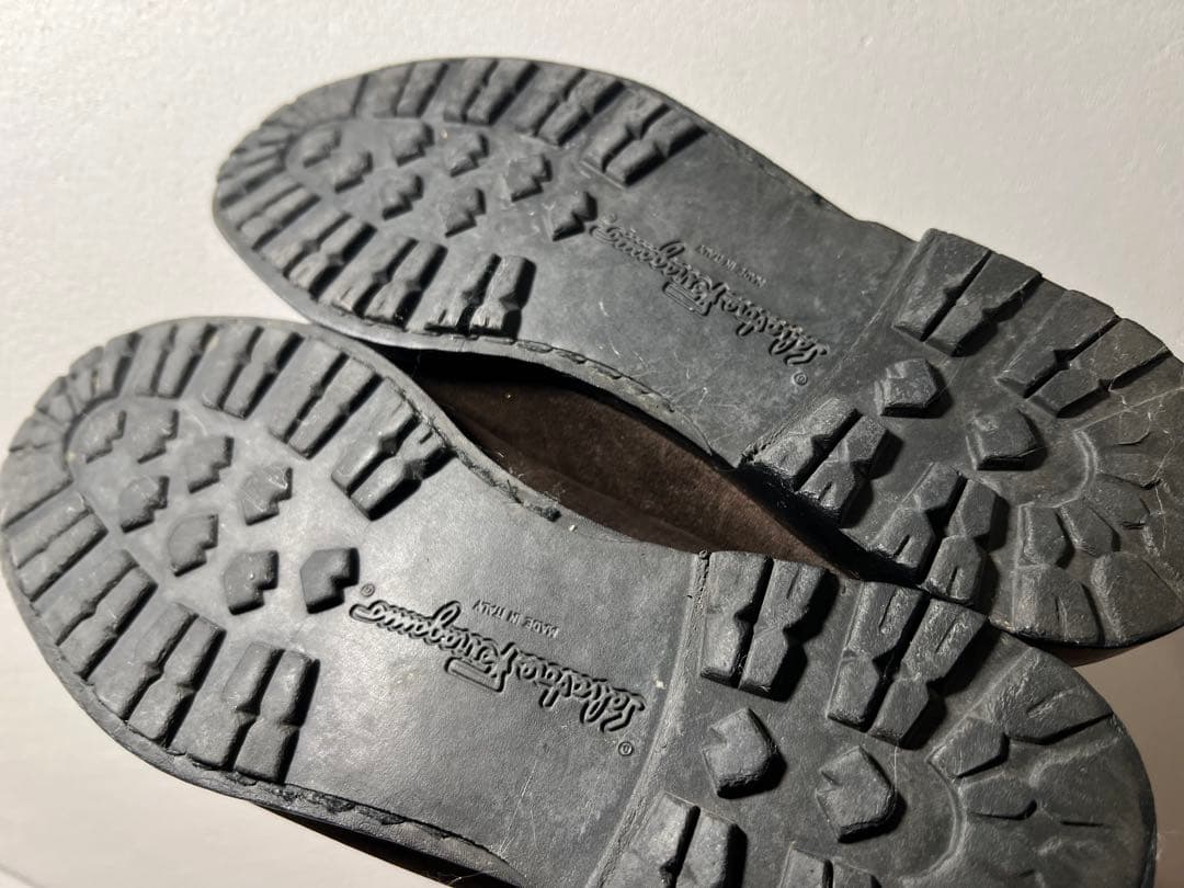 Ferragamo フェラガモ ダークブラウン スエード ローファー 7EE