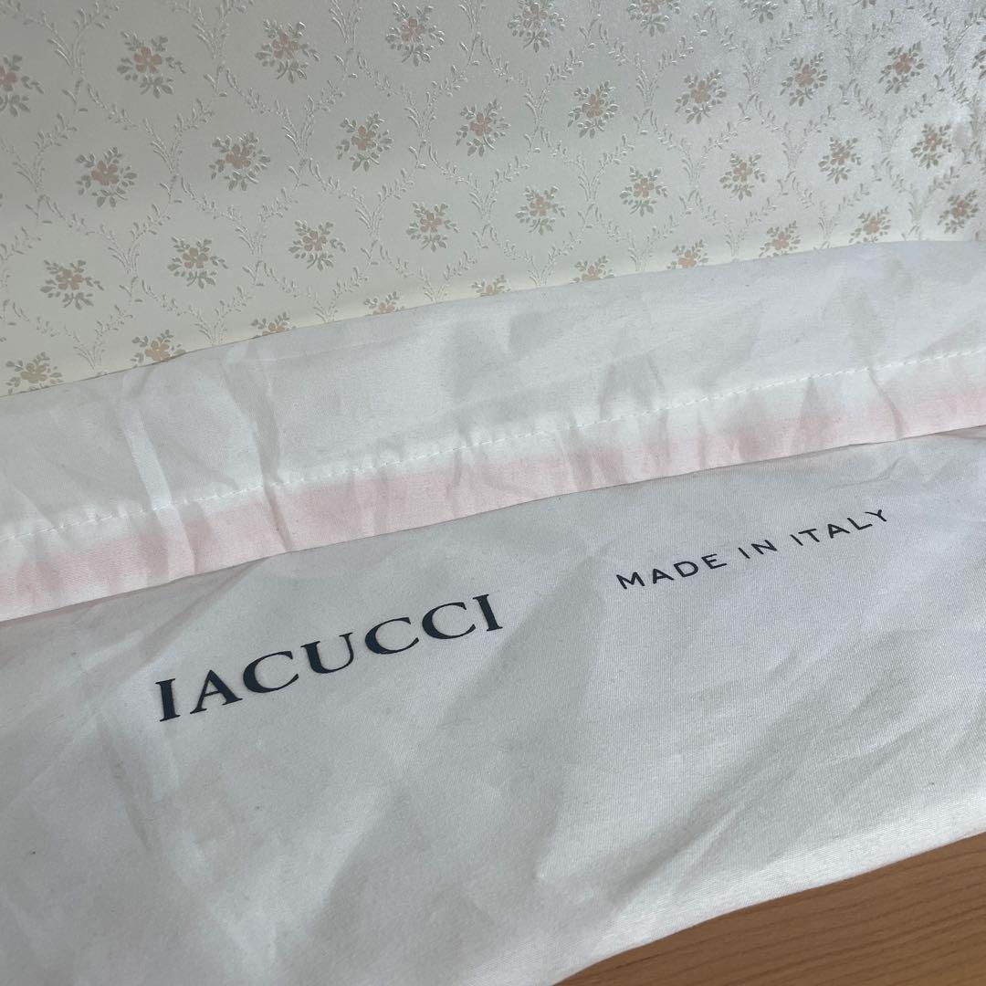 イアクッチ　バッグ　ベージュ