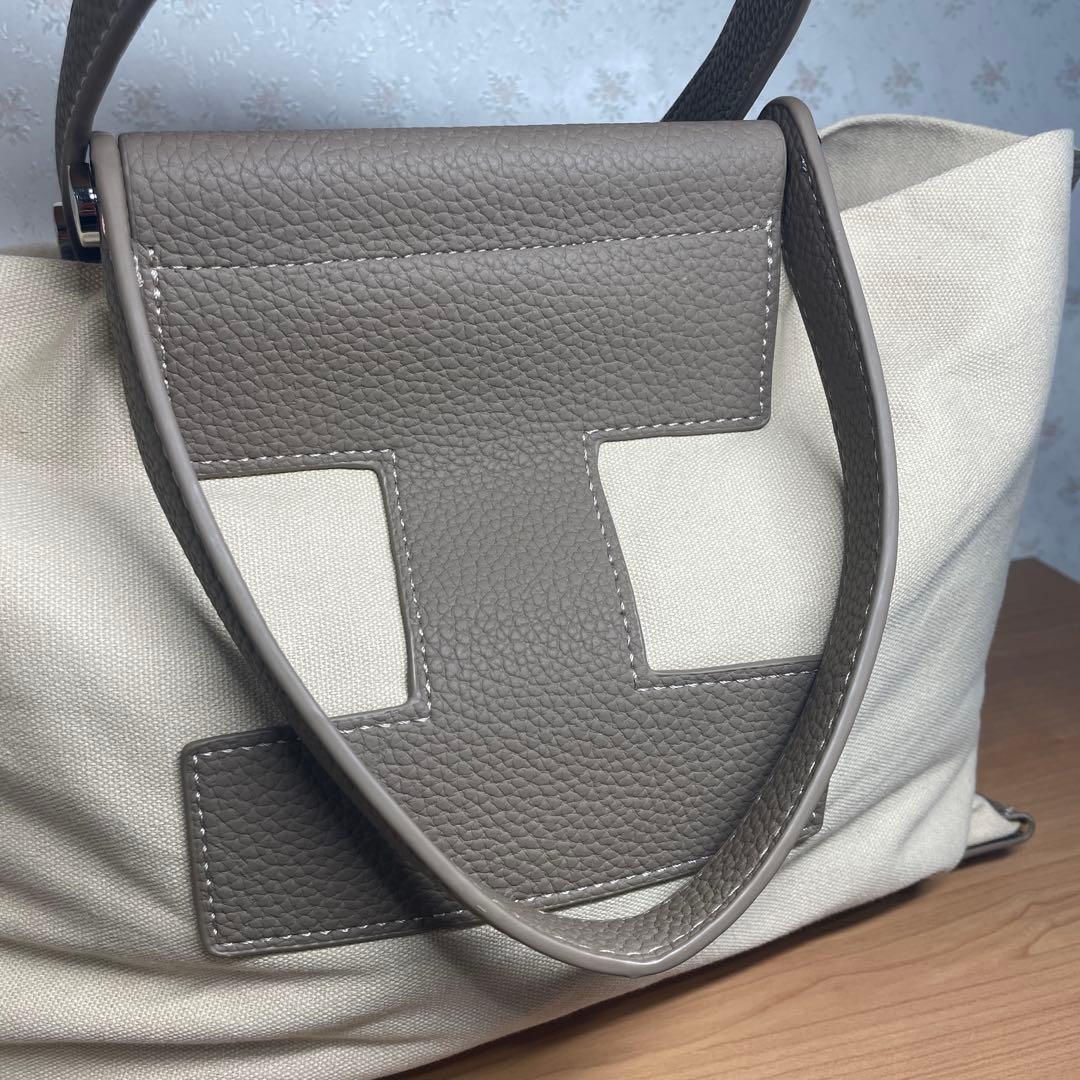 イアクッチ　バッグ　ベージュ