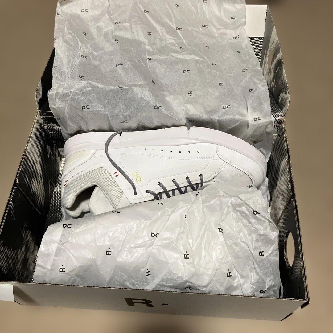 On The Roger テニスシューズ 8サイズ (26cm) 東京限定