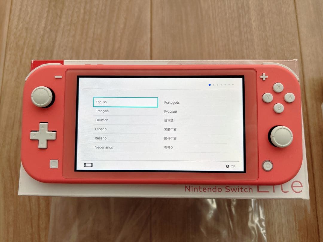 Nintendo Switch Lite 本体 コーラル（ピンク）