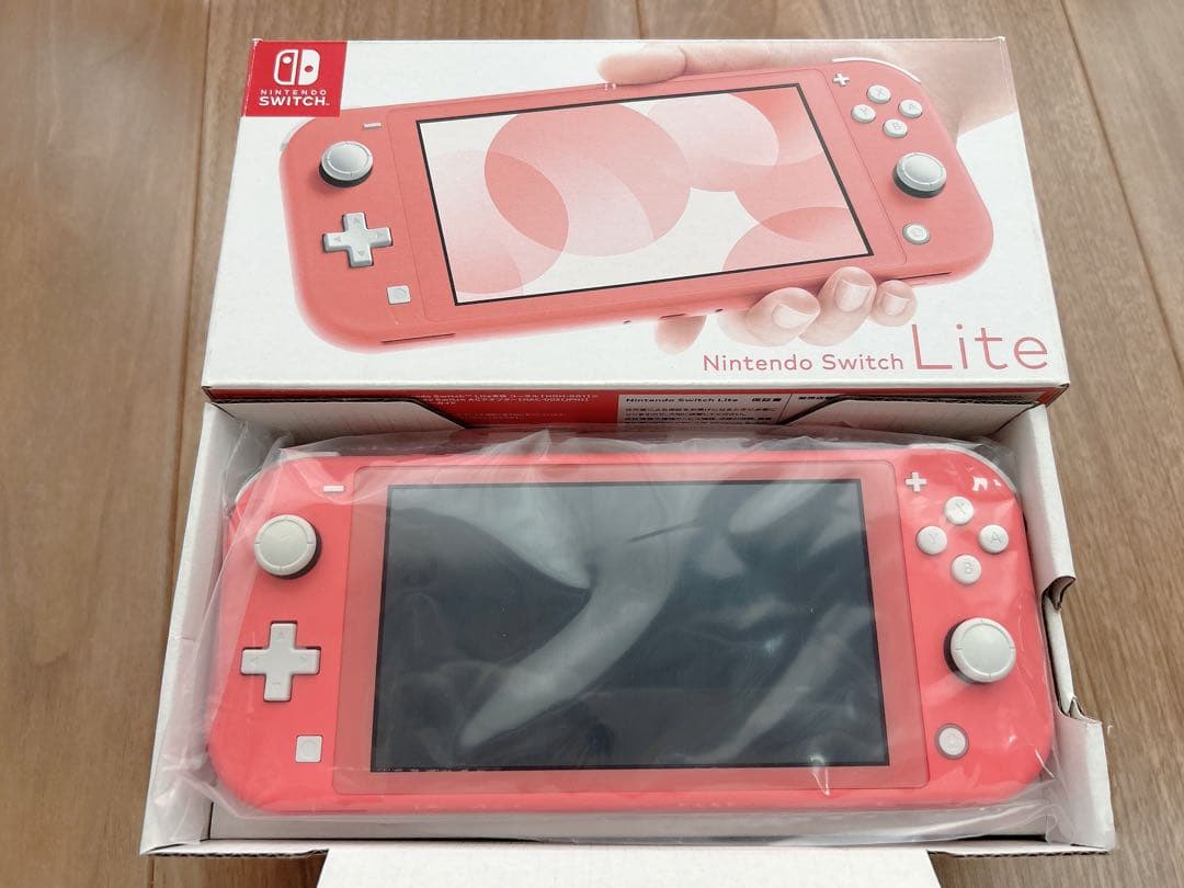 Nintendo Switch Lite 本体 コーラル（ピンク）