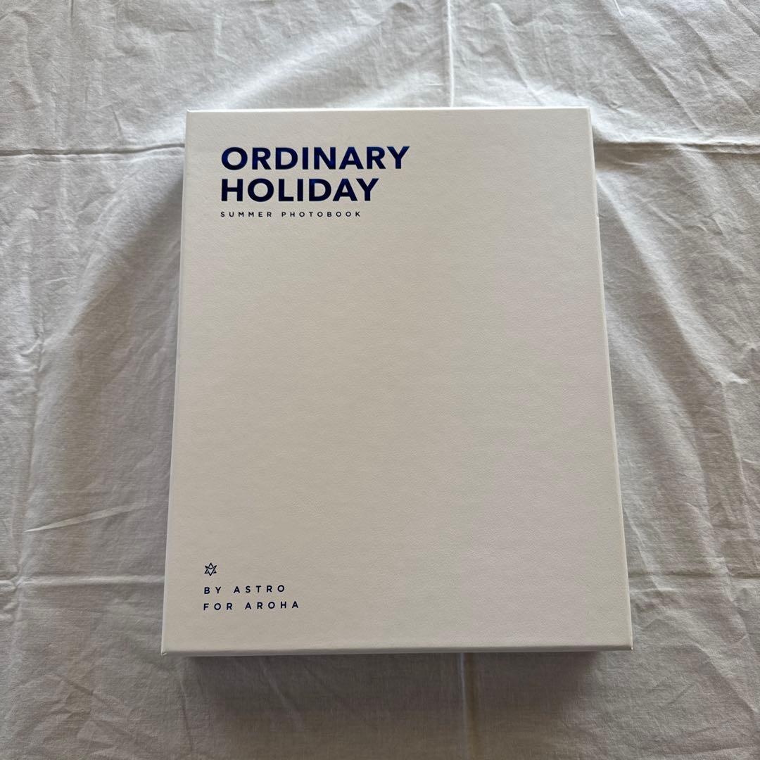 ASTRO公式グッズ　写真集　　　　ORDINARY HOLIDAY 美品