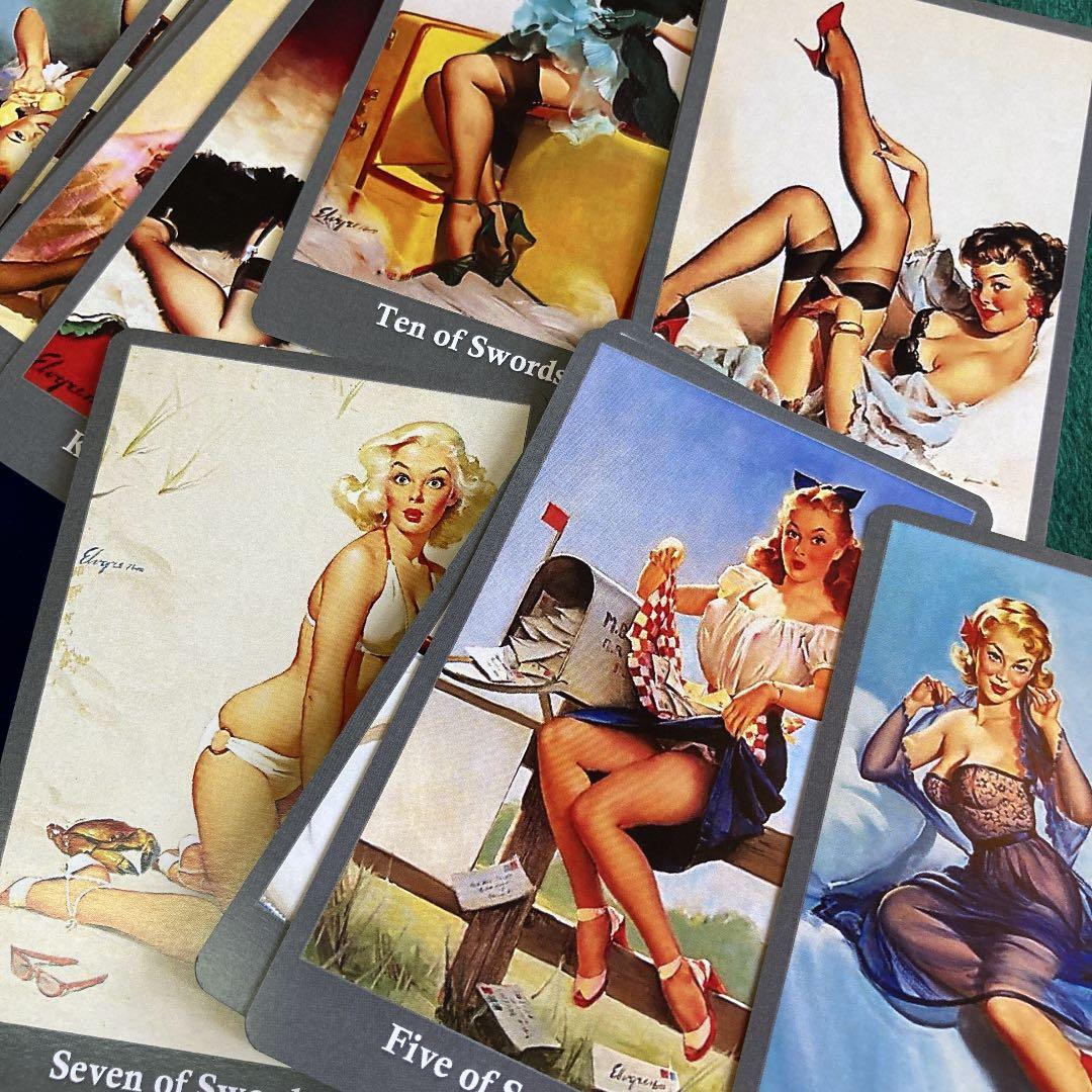ピンナップガールズタロットカード