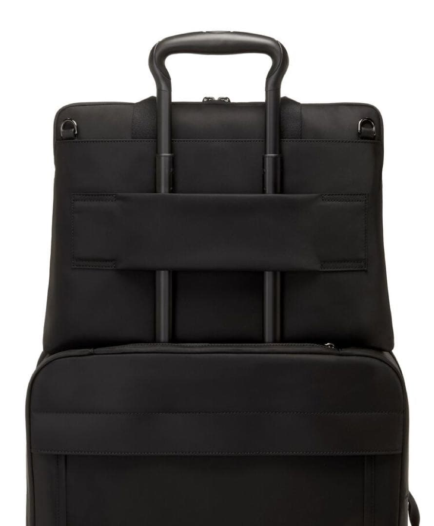 TUMI ＶＯＹＡＧＥＵＲ　「ベニン」ラップトップ・キャリア