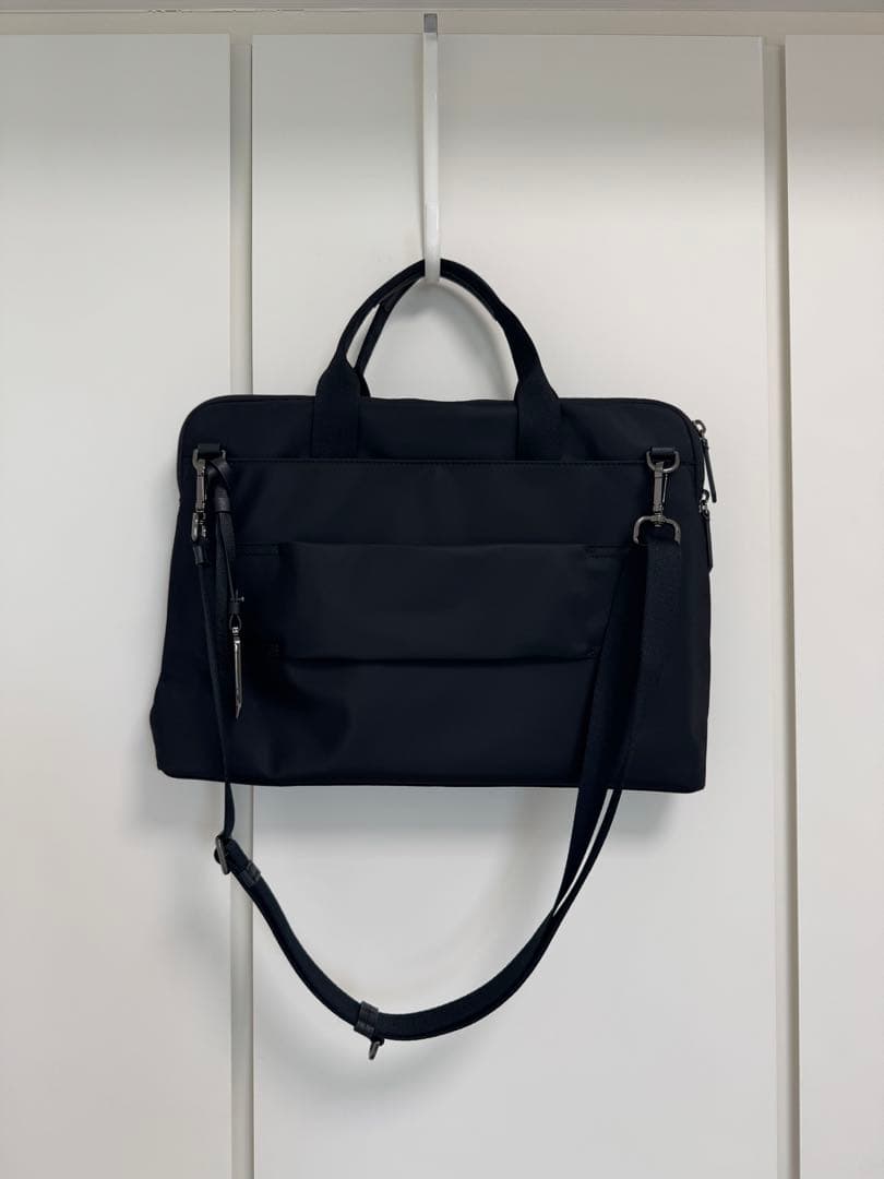 TUMI ＶＯＹＡＧＥＵＲ　「ベニン」ラップトップ・キャリア