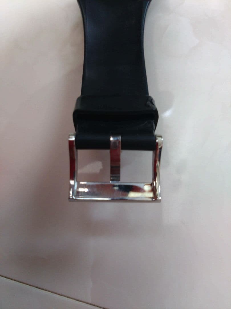 GUCCI ラバー ベルト 時計　SYNC YA137116