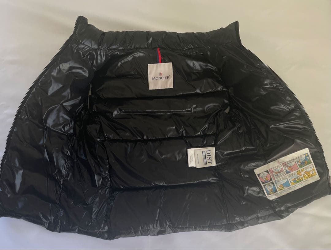 モンクレール 【MONCLER】 のダウンベスト(レディース)(黒)サイズ【0】