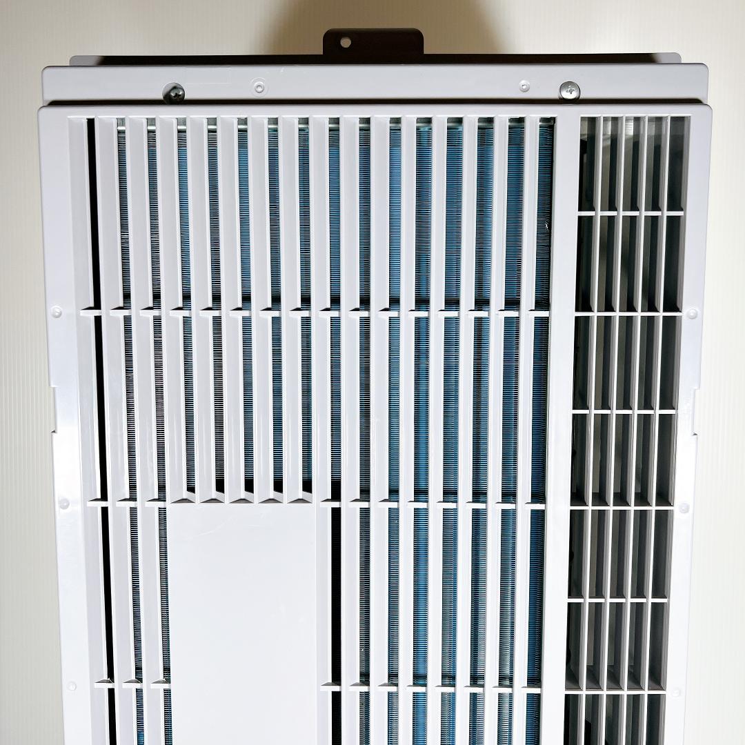 【美品✨】トヨトミ 2024年製 窓用エアコン 低騒音モデル