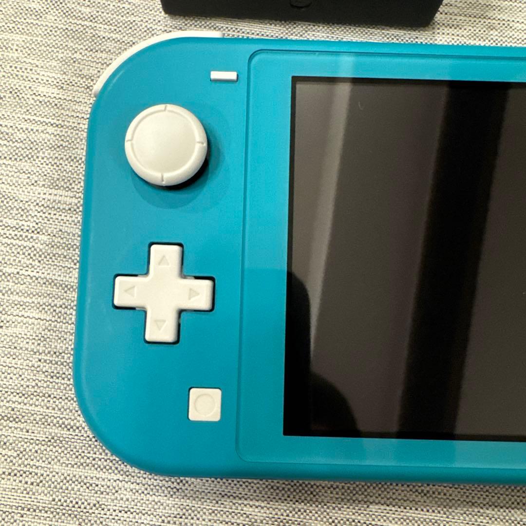 美品　Nintendo Switch Lite ターコイズ 、充電アダプター有