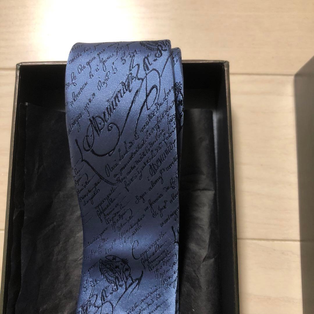 1月4日まで値下げ Berluti ベルルッティ カリグラフィー ネクタイ 青系