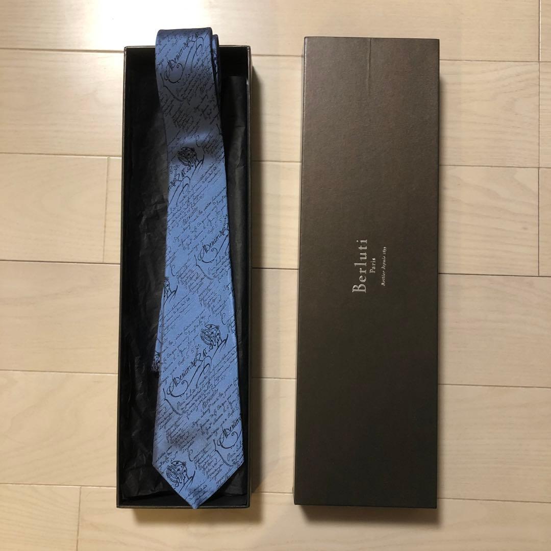 1月4日まで値下げ Berluti ベルルッティ カリグラフィー ネクタイ 青系