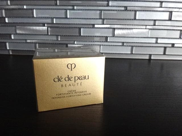 新品★資生堂★クレドポーボーテ★クレームアンタンシヴn★クリーム状乳液(夜用)