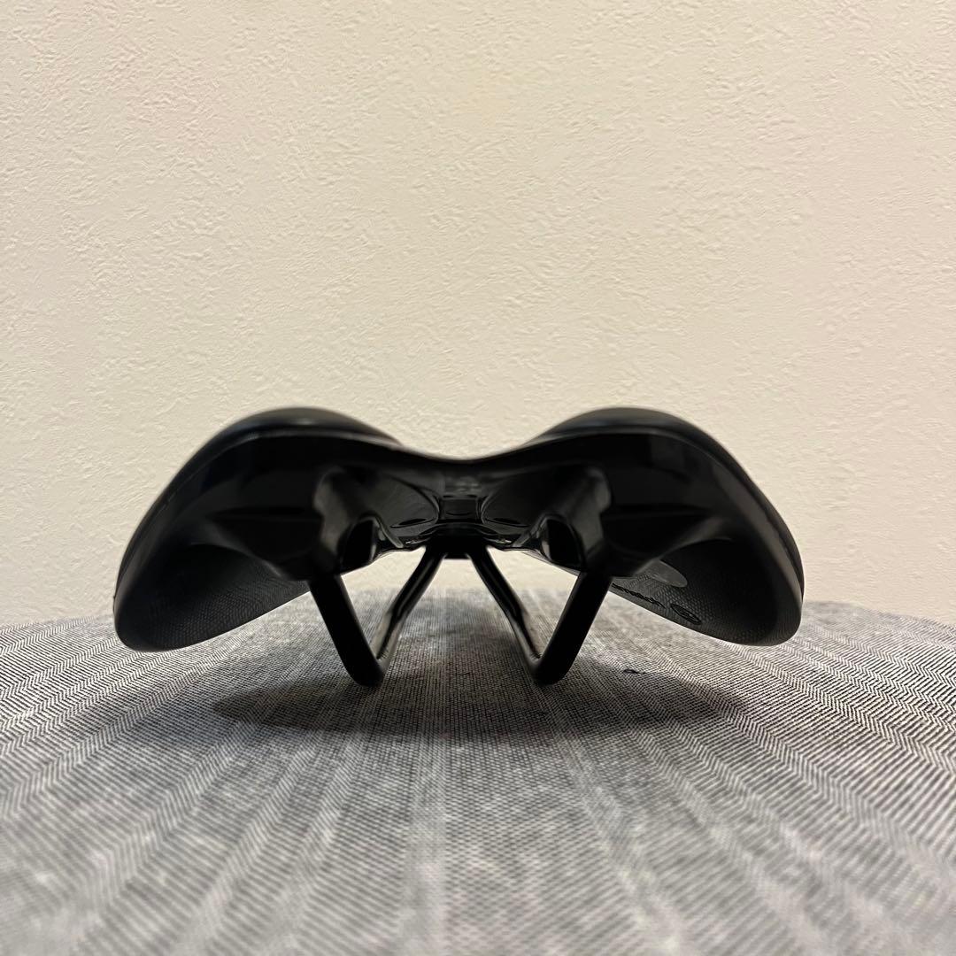 Selle Italia NOVUS BOOST EVO セライタリア サドル