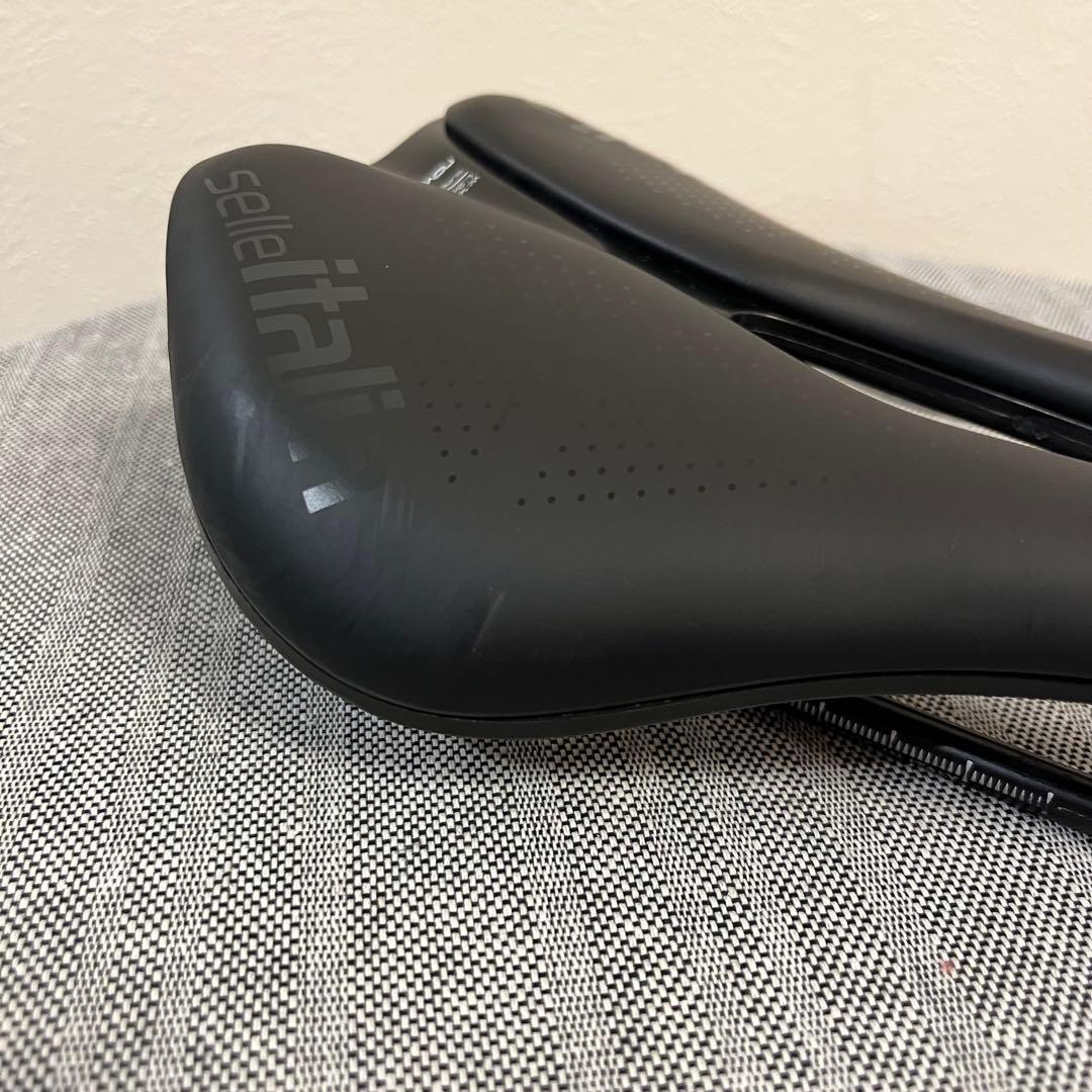Selle Italia NOVUS BOOST EVO セライタリア サドル